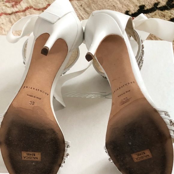 Brian Atwood Nausica white evening/bridal sandals - Picture 8 of 8